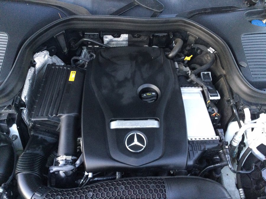 Used 2019 Mercedes-Benz GLC 300 4MATIC image 25