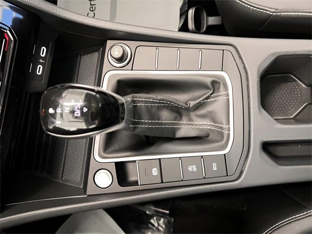 Used 2025 Volkswagen Jetta SE image 28