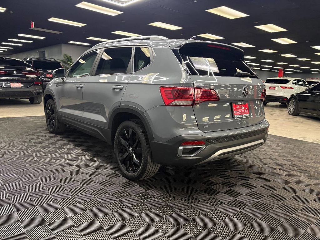 Used 2022 Volkswagen Taos SE FWD image 8