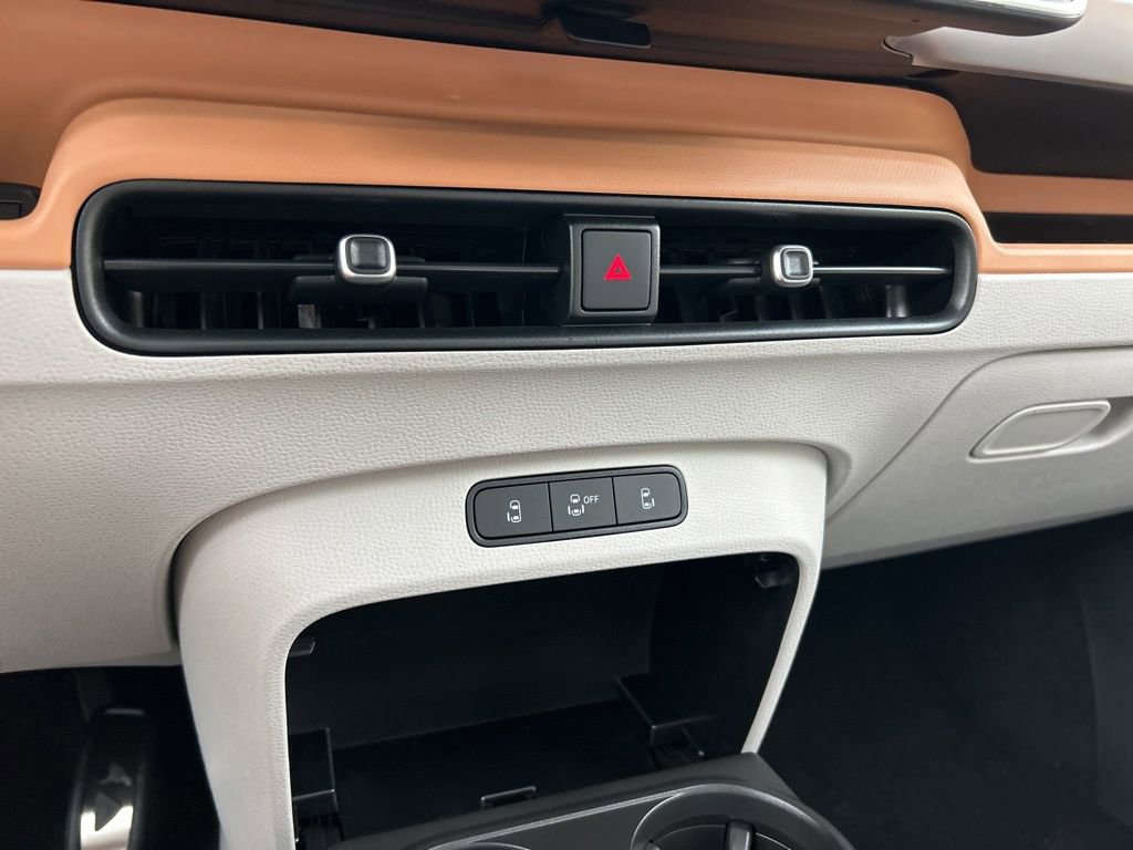 New 2025 Volkswagen ID. Buzz Pro S Plus image 30