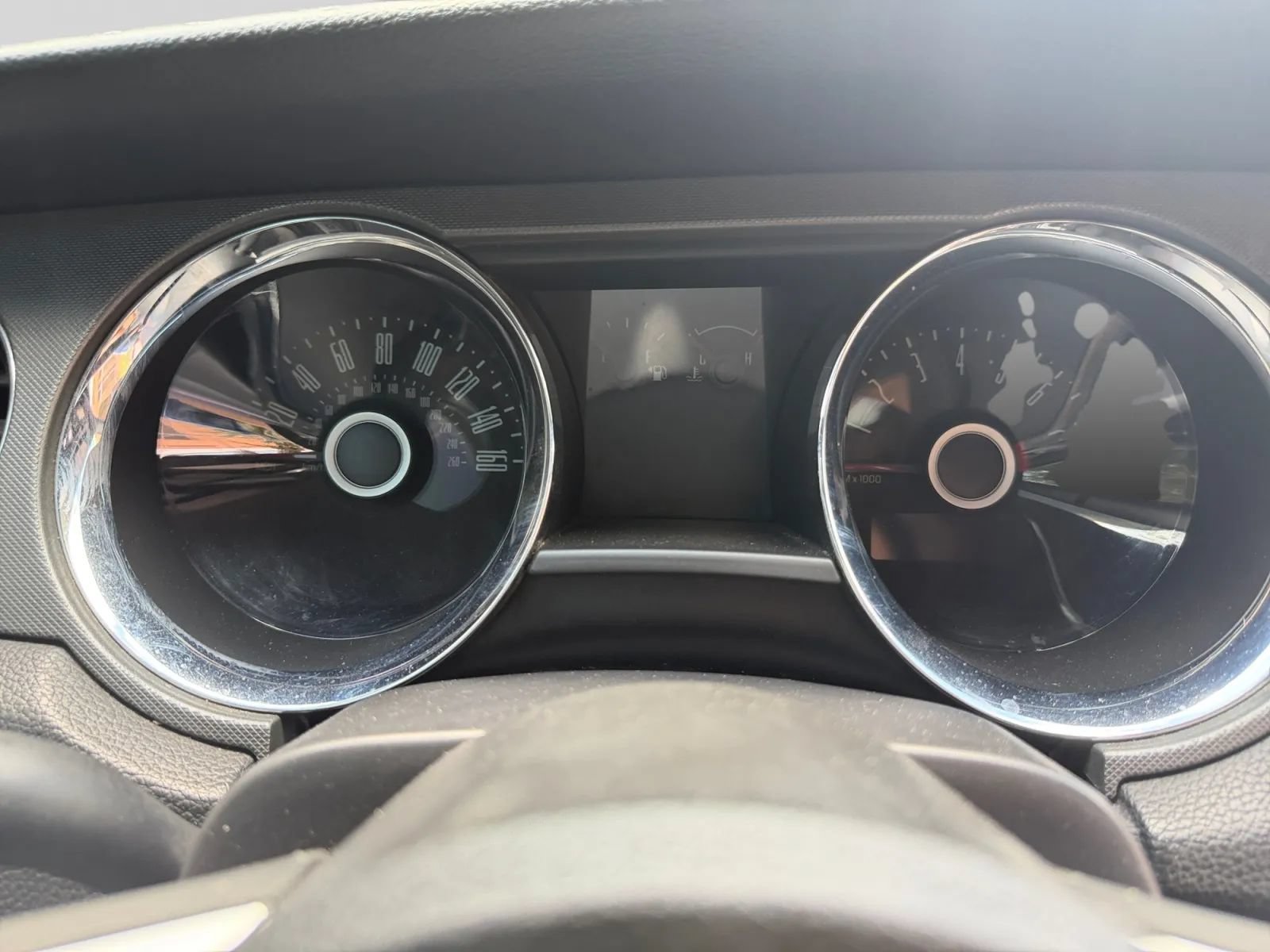 Used 2014 Ford Mustang Convertible RWD image 16