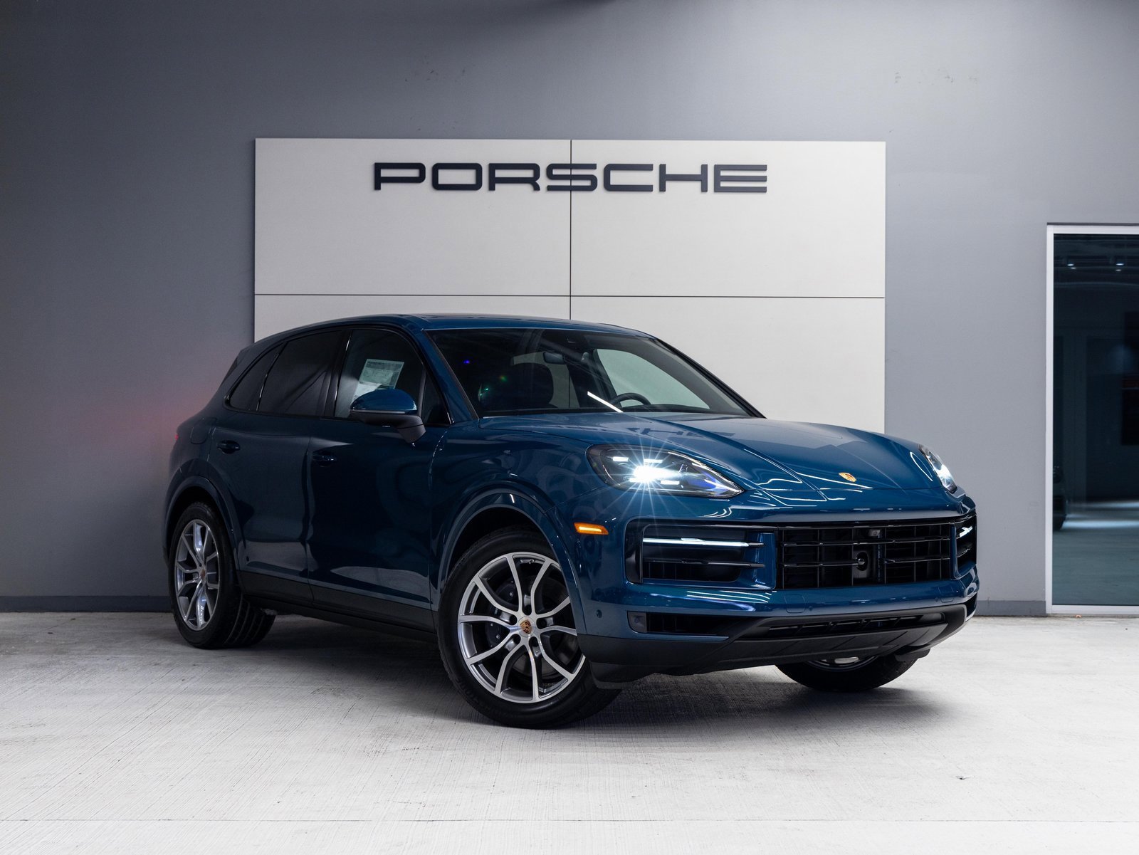 Certified 2026 Porsche Cayenne image 9