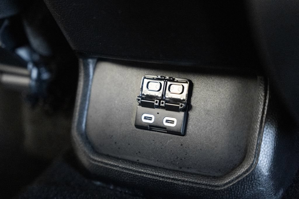 Used 2023 Toyota Highlander LE AWD/4WD image 34