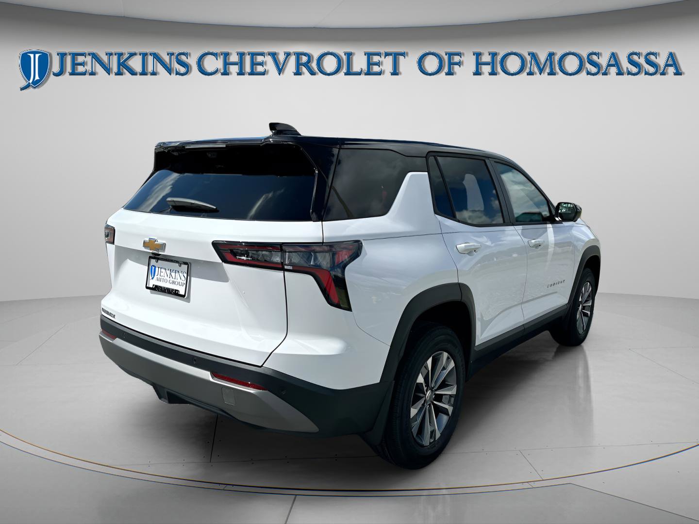 New 2026 Chevrolet Equinox LT w/ Safety and Technology Package image 2