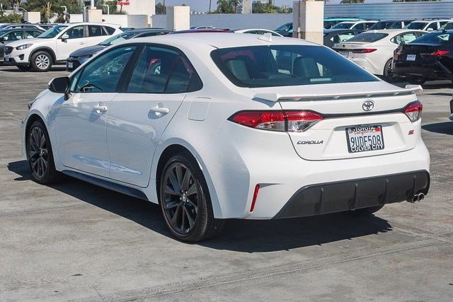 Used 2025 Toyota Corolla SE w/ Convenience Package FWD image 12