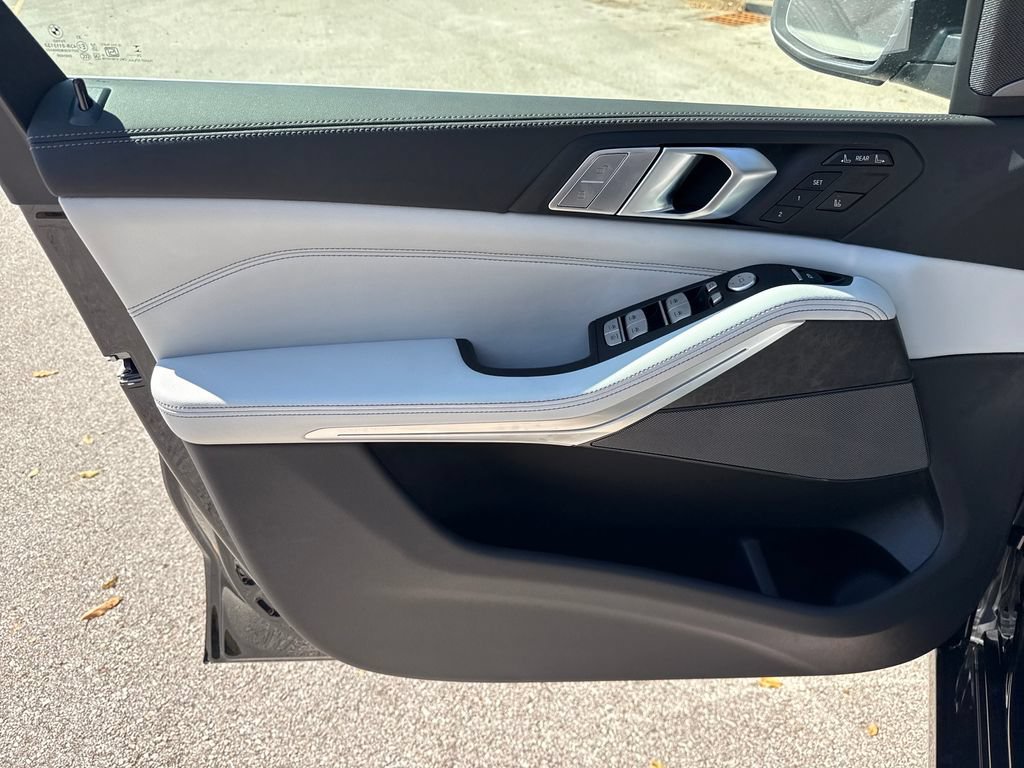 New 2027 BMW X7 xDrive40i AWD/4WD image 12