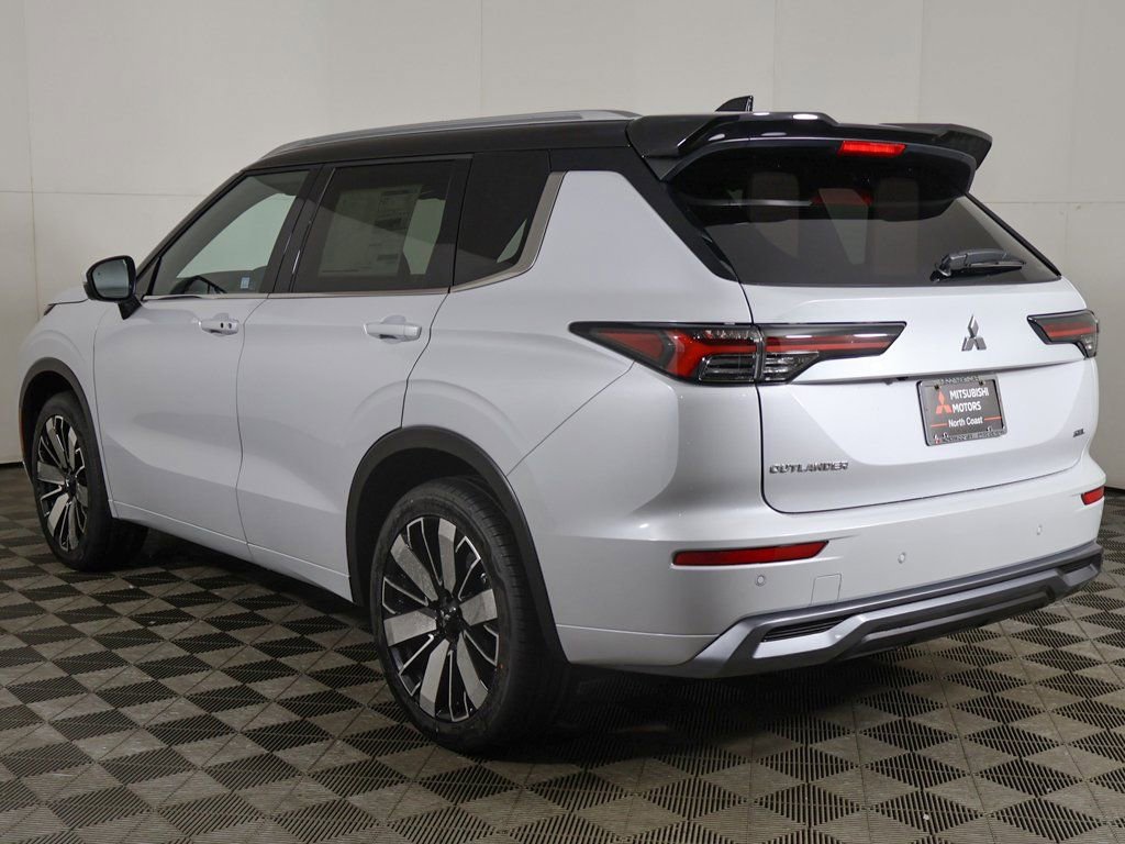 New 2026 Mitsubishi Outlander SEL AWD/4WD image 14