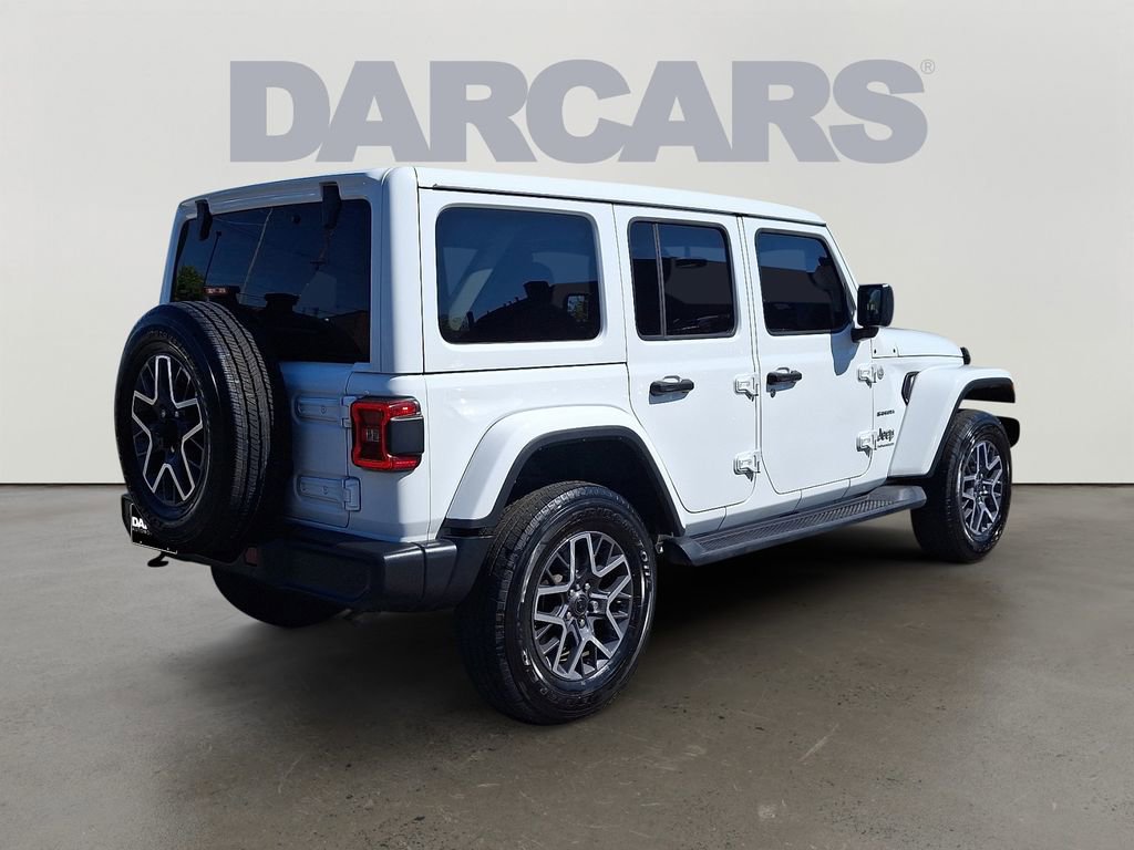 Used 2024 Jeep Wrangler Unlimited Sahara w/ Technology Group AWD/4WD image 6