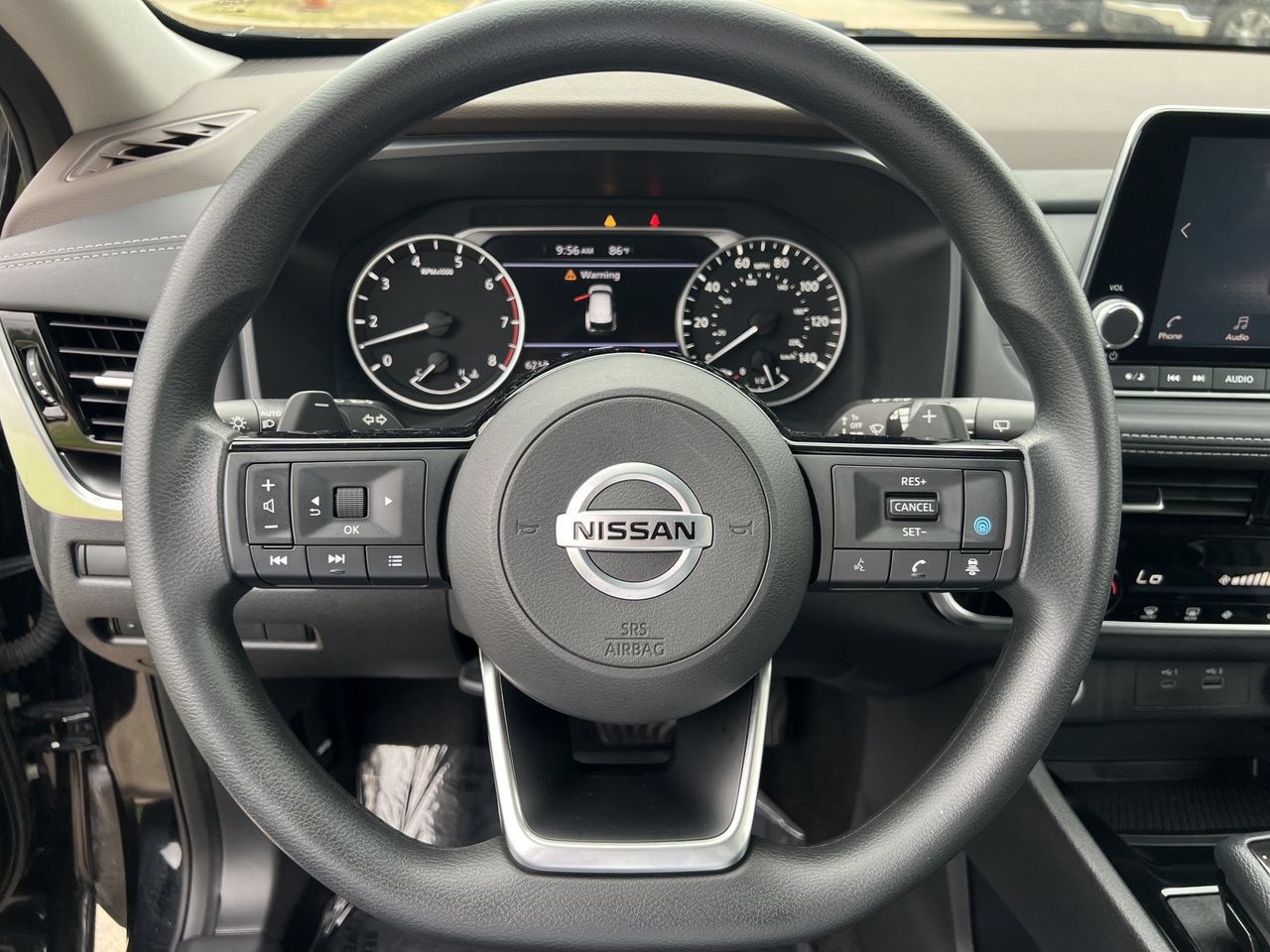 Used 2021 Nissan Rogue SV FWD image 9