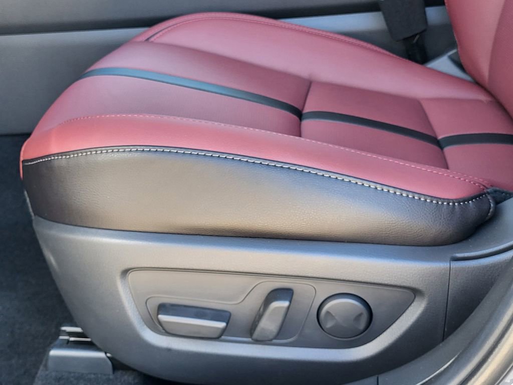 New 2026 MAZDA CX-50 AWD 2.5 Hybrid w/ Cargo Package image 17