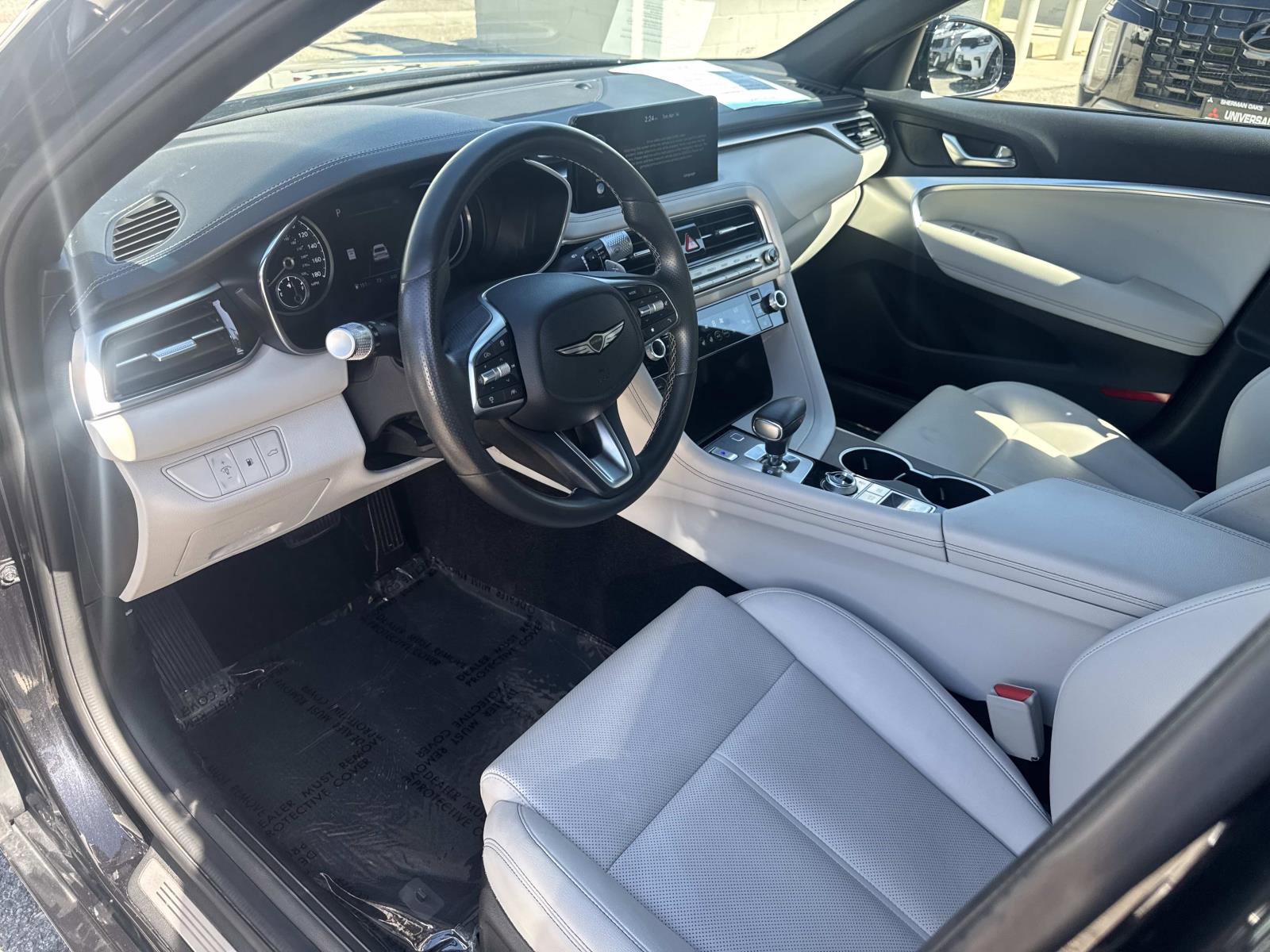 Used 2025 Genesis G70 2.5T AWD/4WD image 13