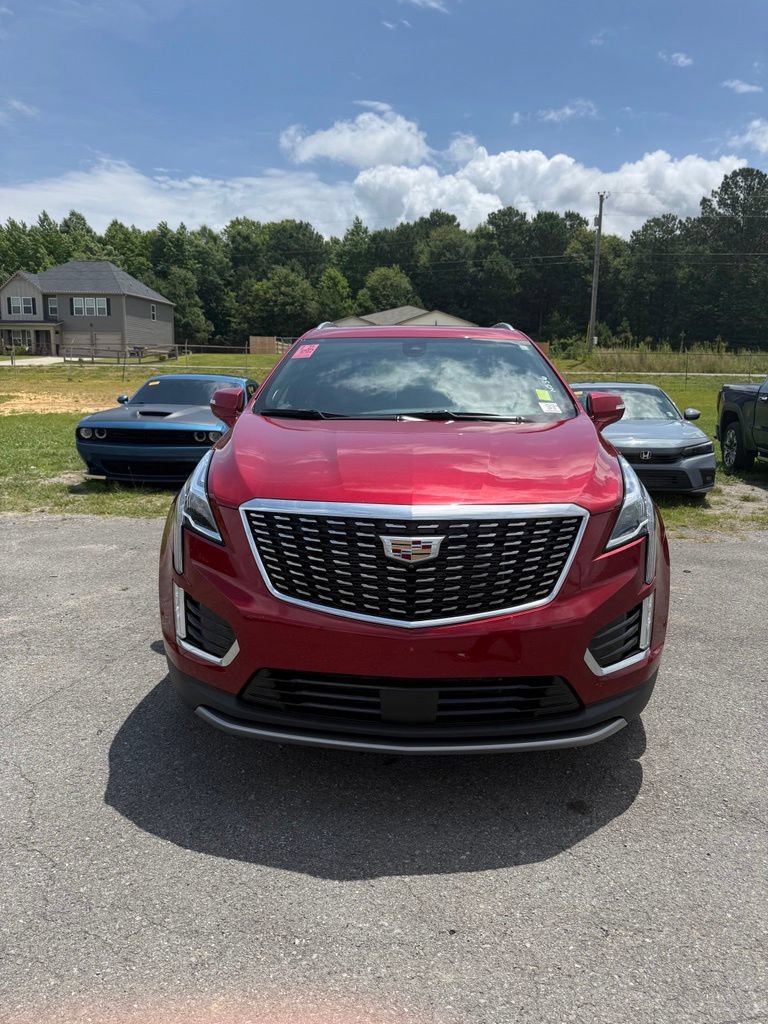 Used 2023 Cadillac XT5 Premium Luxury w/ Technology Package FWD image 4