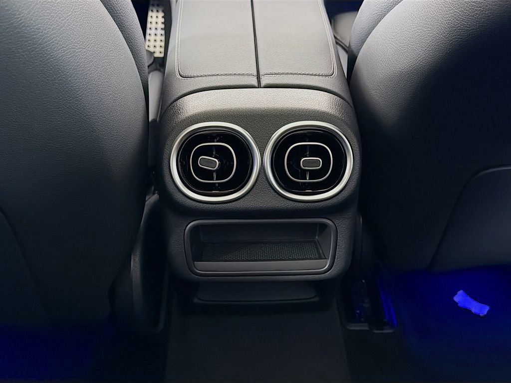 New 2026 Mercedes-Benz GLC 300 4MATIC image 27