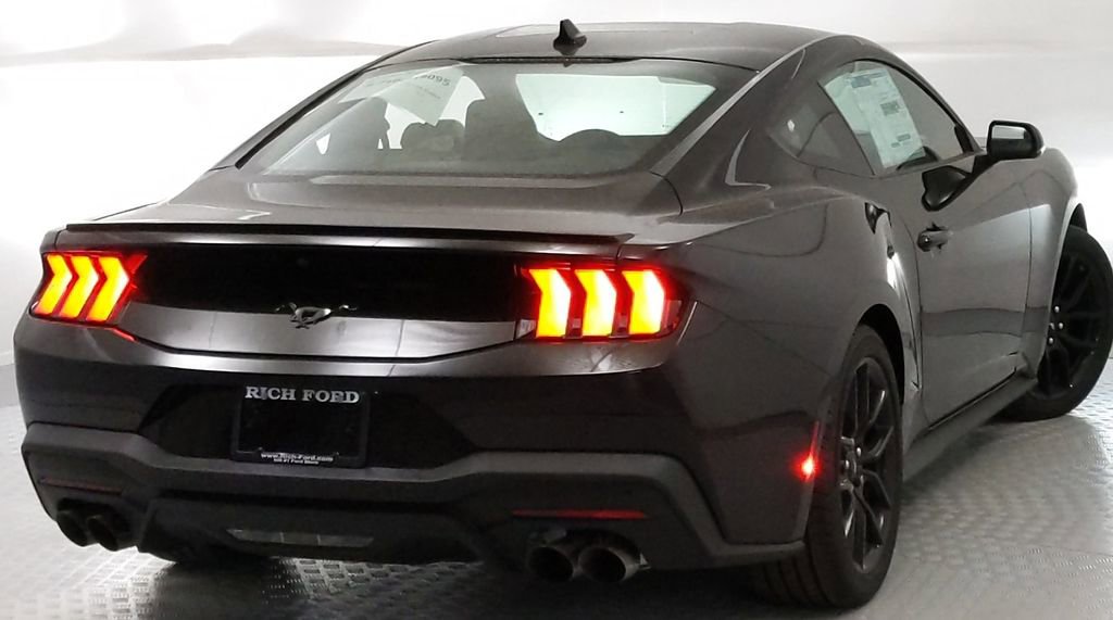 New 2025 Ford Mustang Premium image 4