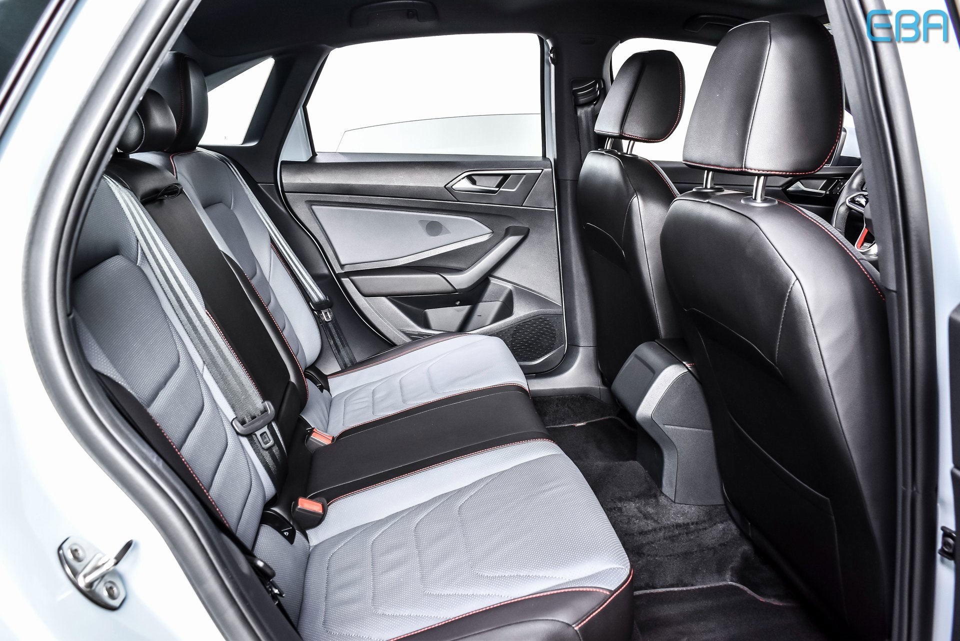 Used 2025 Volkswagen Jetta GLI Autobahn image 23