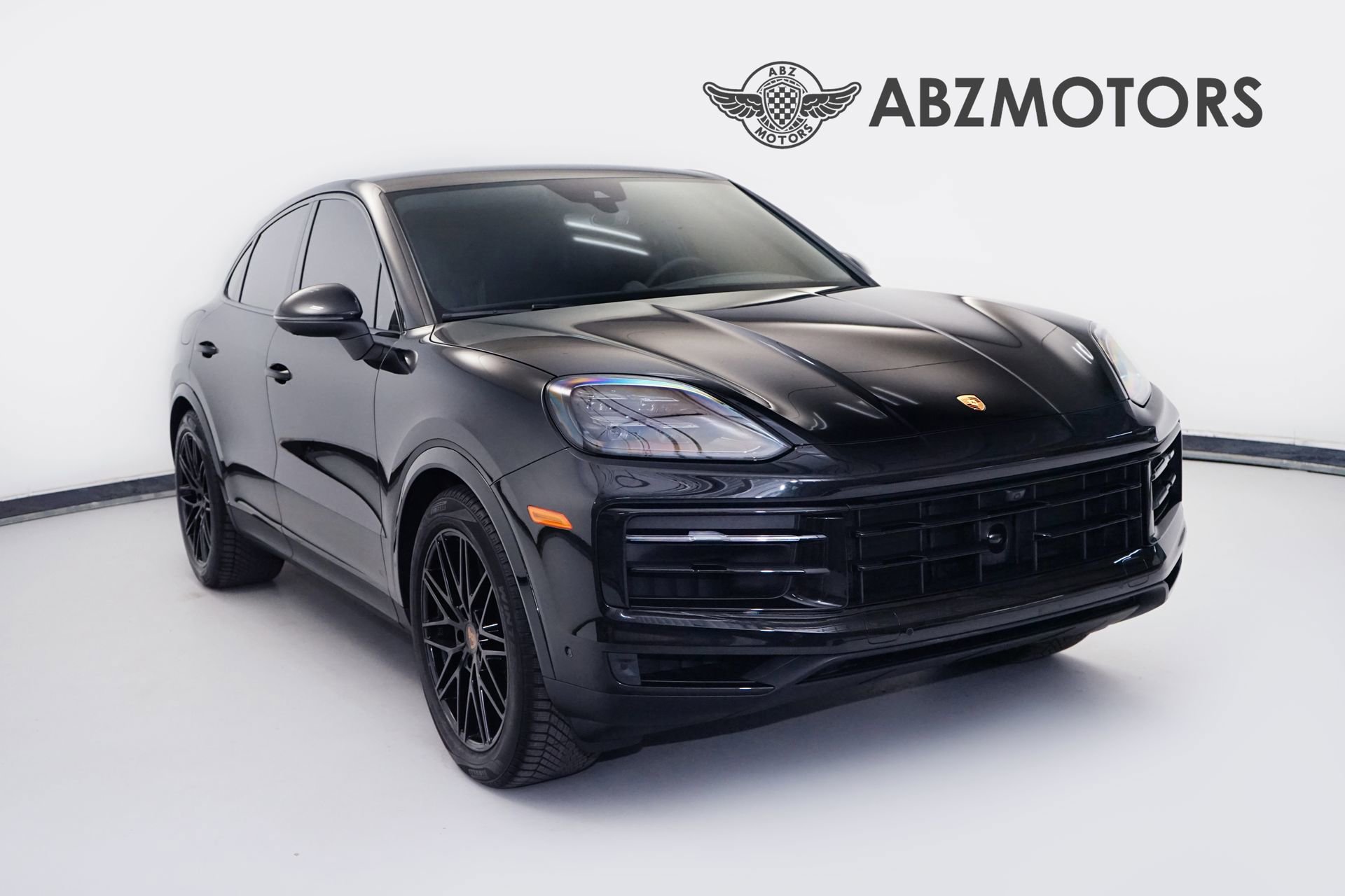 Used 2026 Porsche Cayenne Coupe w/ Premium Package Plus AWD/4WD image 1
