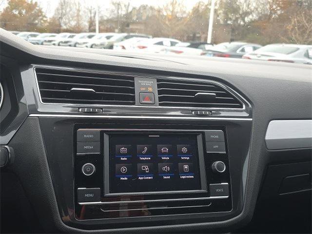 Used 2021 Volkswagen Tiguan S image 10
