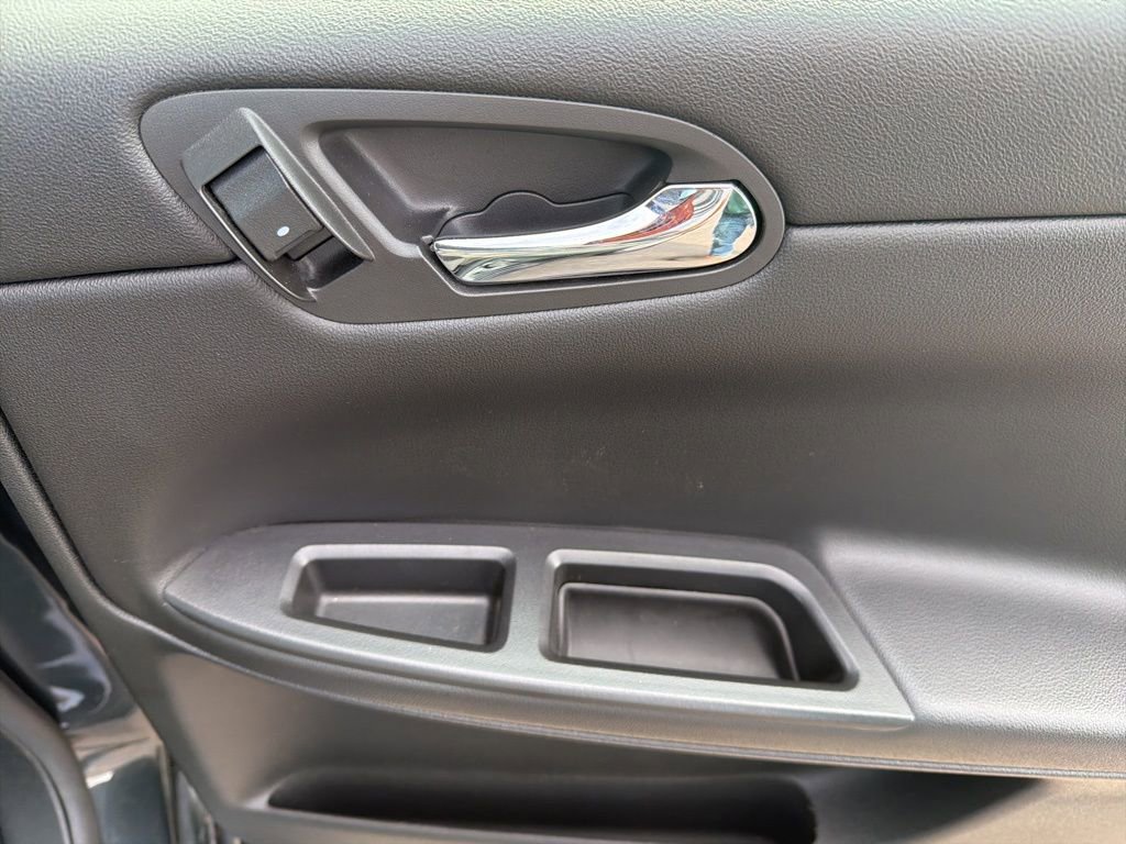 Used 2014 Chevrolet Impala LT w/ LT Sunroof Package FWD image 21