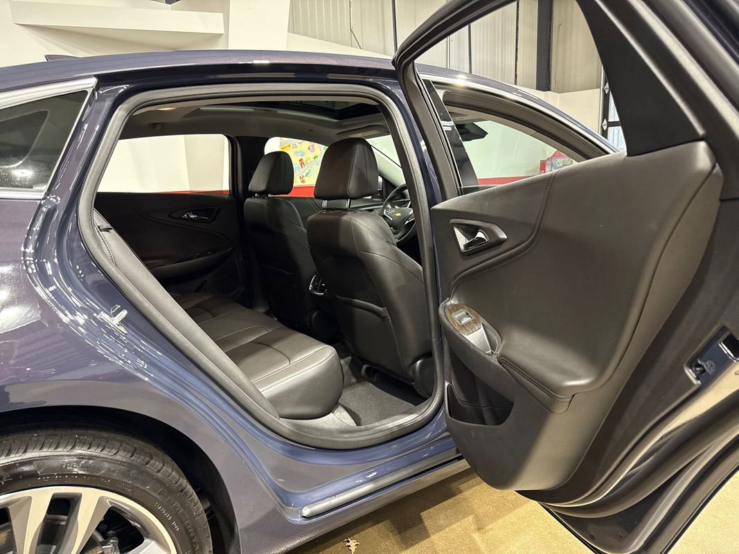 Used 2025 Chevrolet Malibu LT image 78