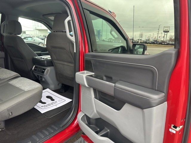 Used 2022 Ford F150 XLT w/ Equipment Group 302A High image 17