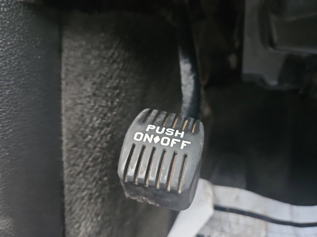 Used 2015 Ford Explorer XLT w/ Equipment Group 202B image 27