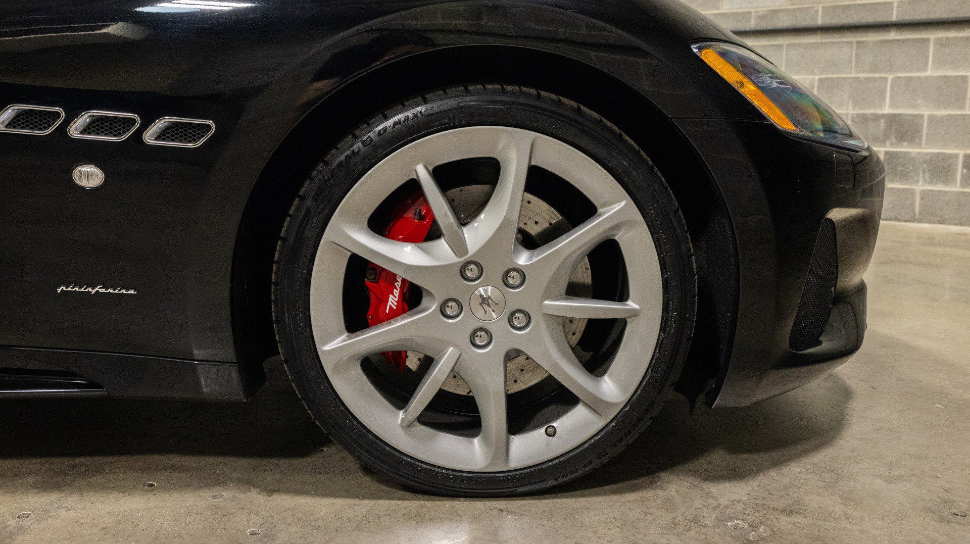 Used 2018 Maserati GranTurismo MC image 34