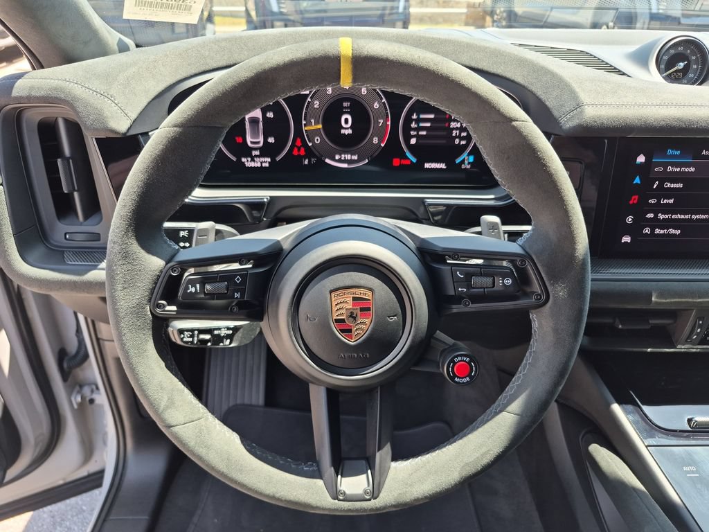 Used 2025 Porsche Cayenne Turbo GT AWD/4WD image 21