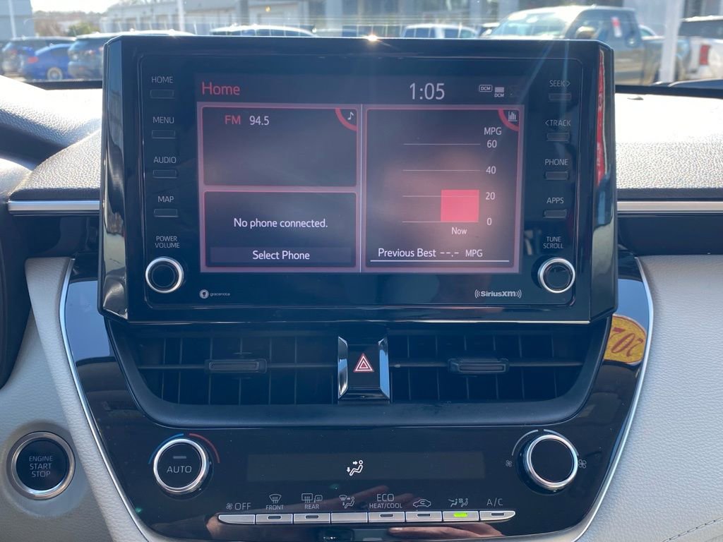 Used 2022 Toyota Corolla Cross LE image 23