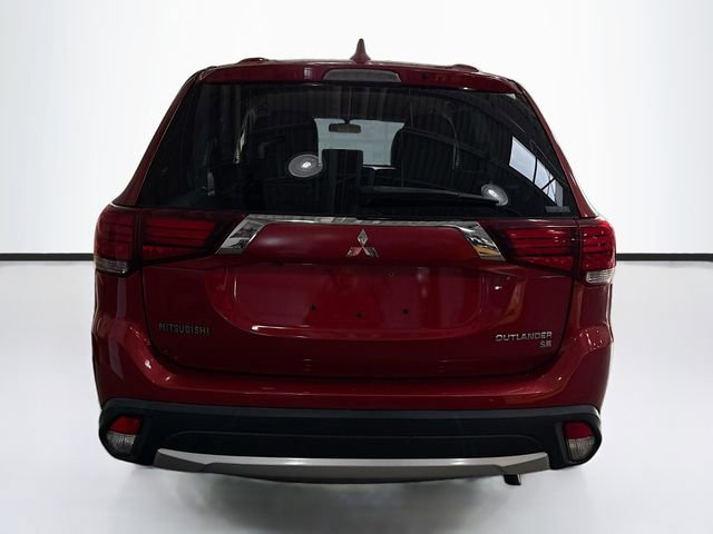 Used 2017 Mitsubishi Outlander SE image 7