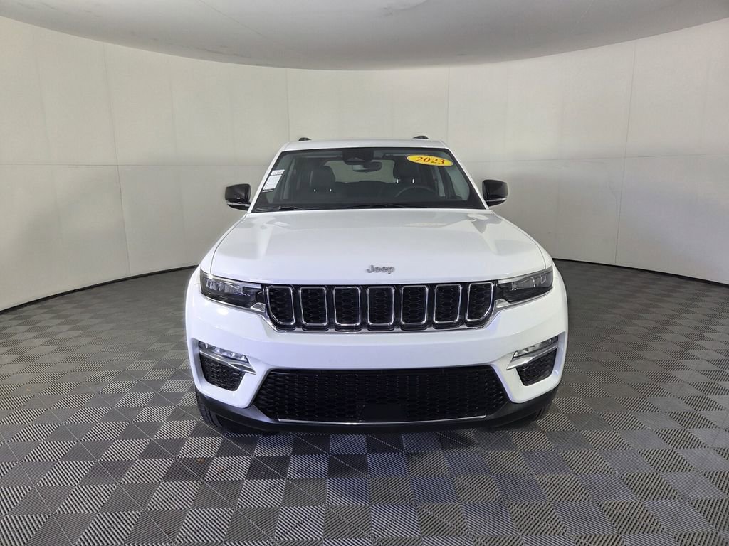 Used 2023 Jeep Grand Cherokee Limited RWD image 3