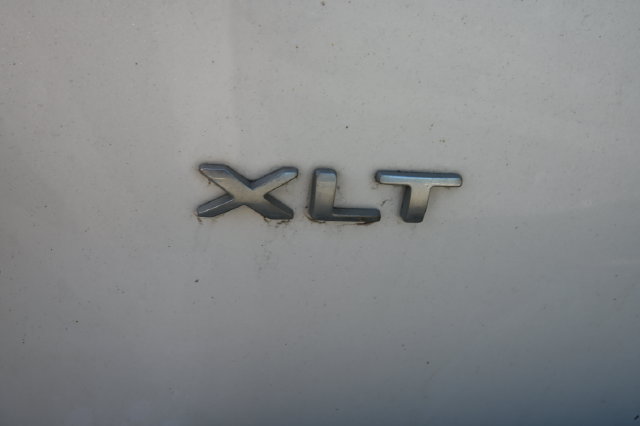 Used 2017 Ford Expedition XLT w/ Equipment Group 202A AWD/4WD image 8