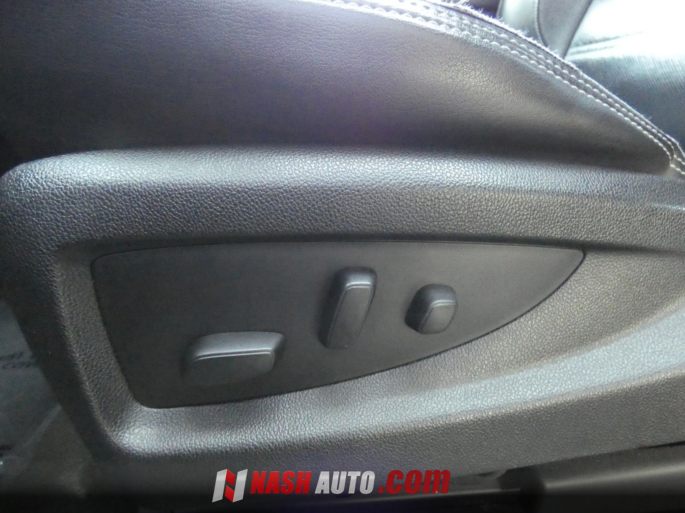 Used 2017 GMC Yukon Denali w/ Open Road Package RWD image 47