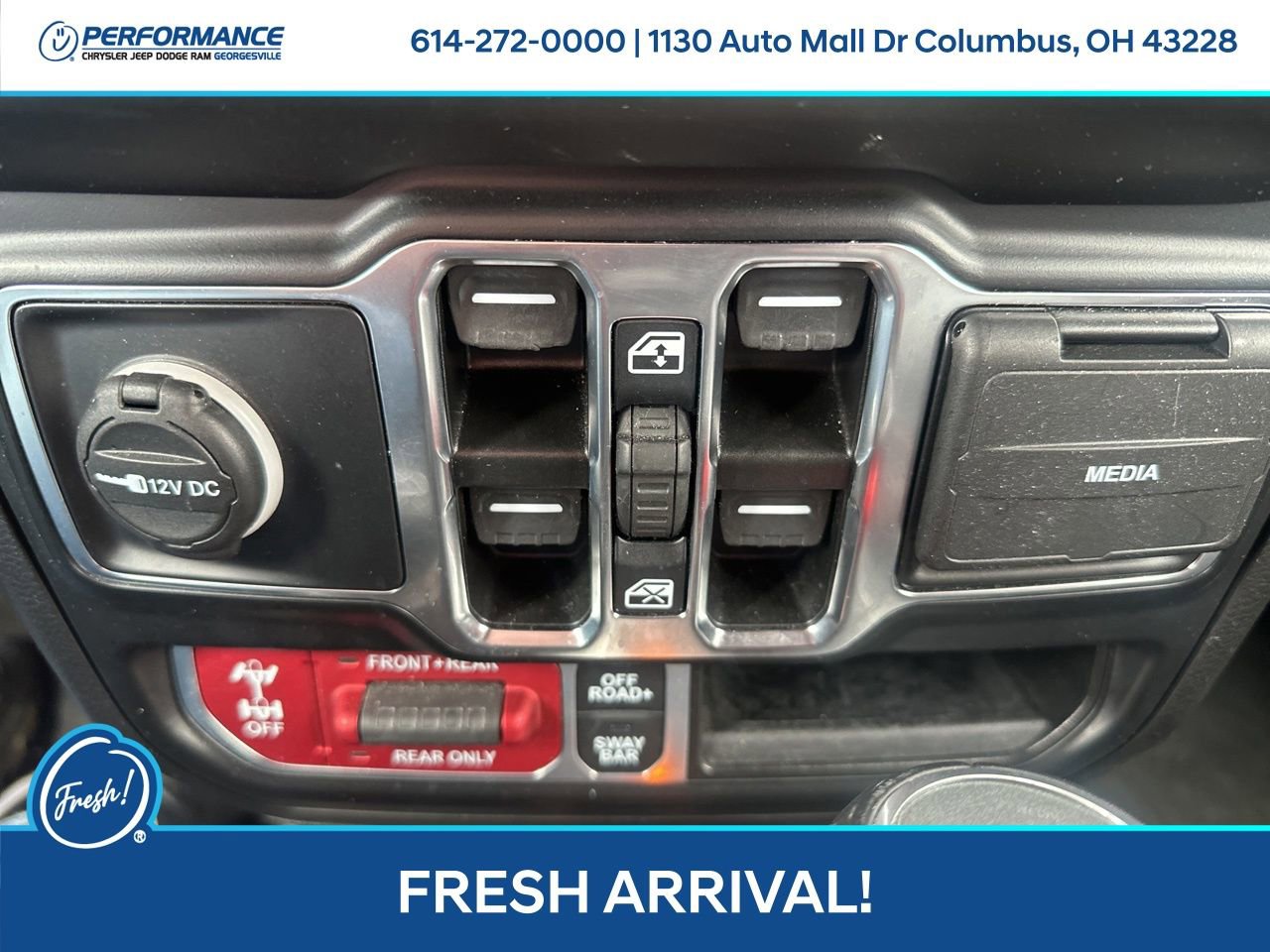 Used 2022 Jeep Wrangler Unlimited Rubicon w/ Xtreme Recon 35" Tire Package image 23