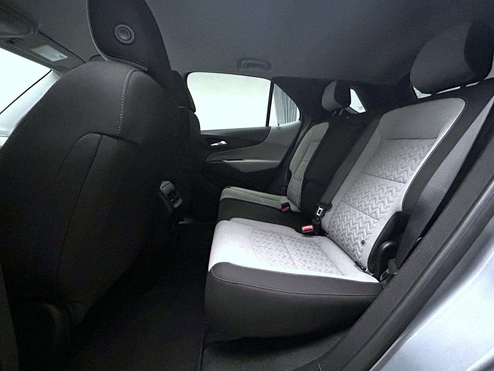 Used 2024 Chevrolet Equinox LT image 19