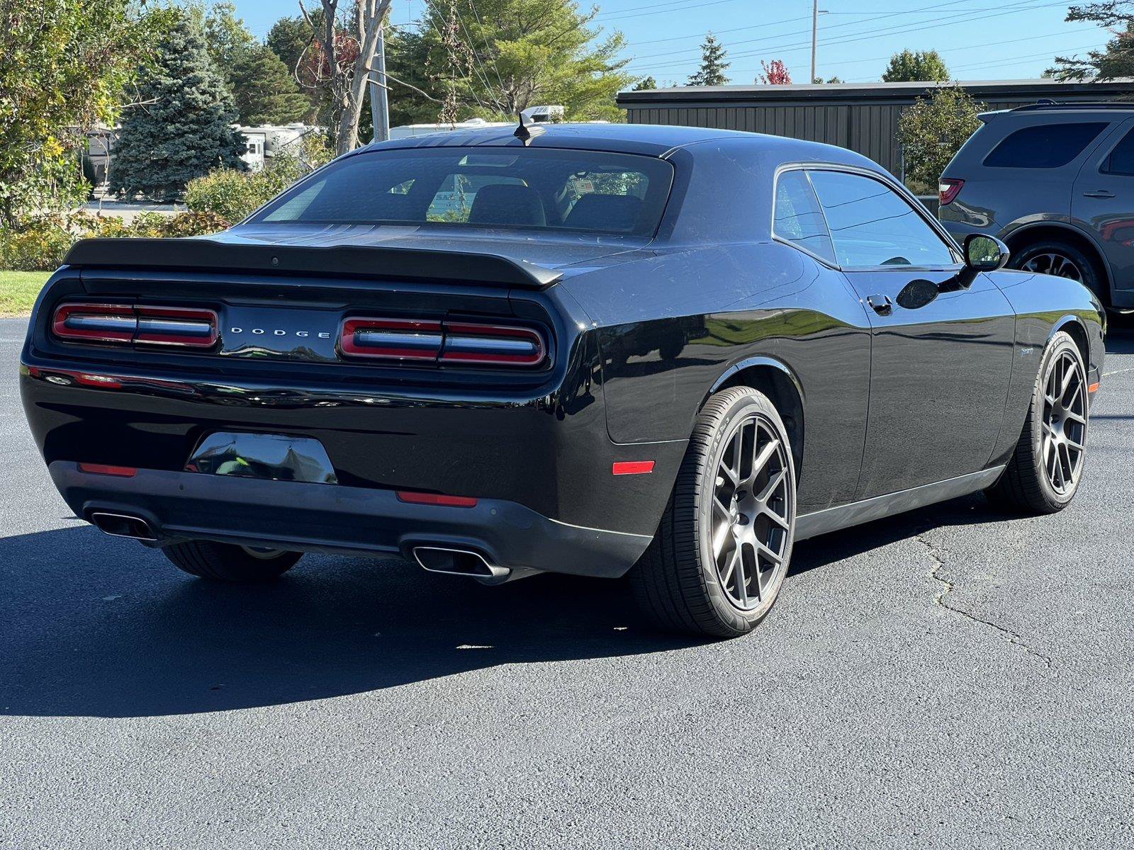 Used 2018 Dodge Challenger R/T Plus RWD image 11
