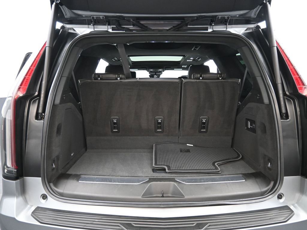 Used 2023 Cadillac Escalade Sport Platinum w/ Heavy-Duty Trailer Package image 23