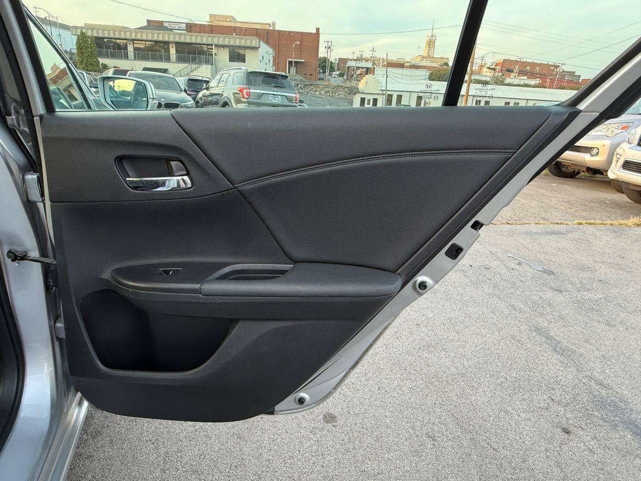 Used 2014 Honda Accord EX-L image 26