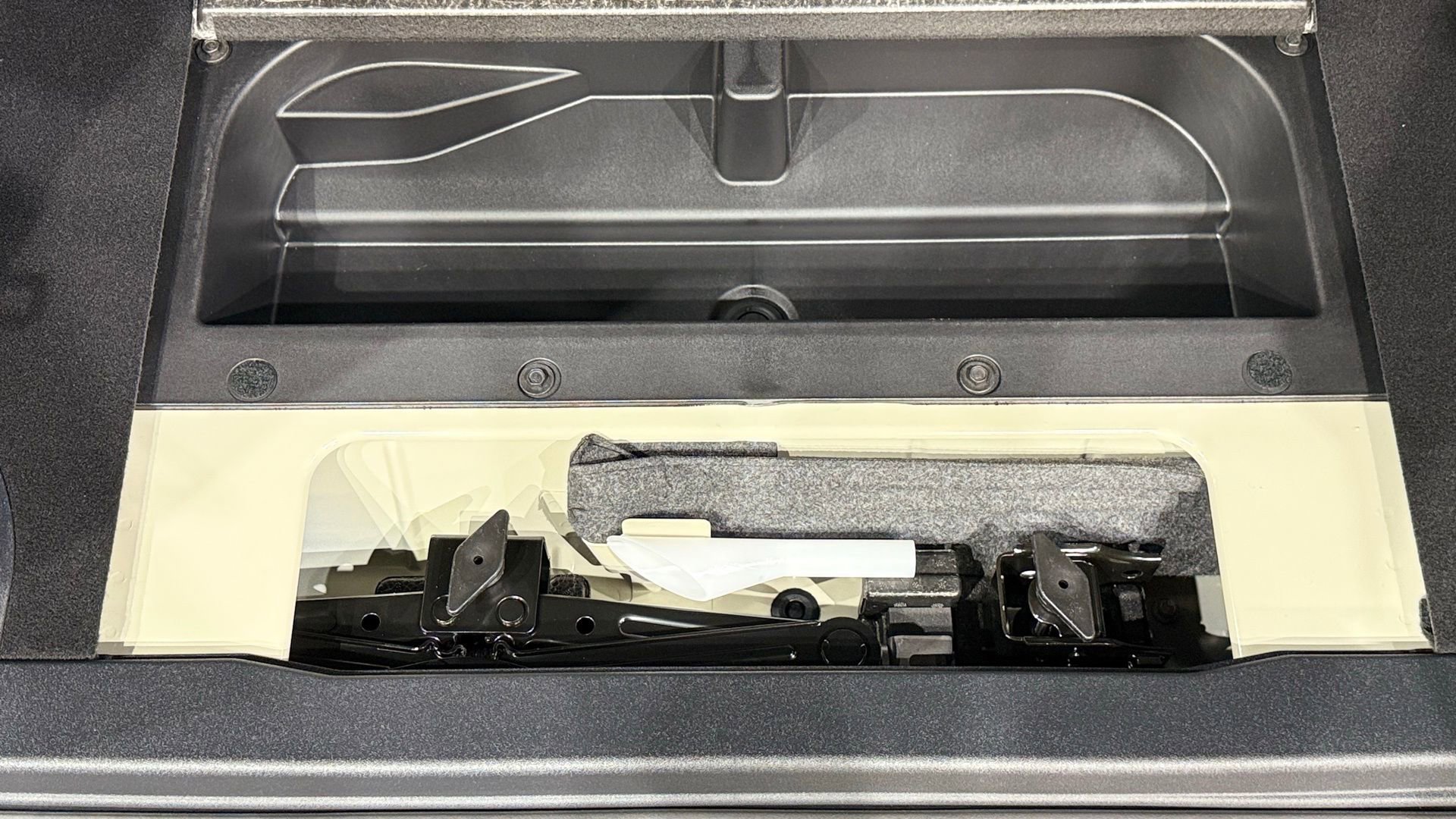 New 2026 Ford Bronco Outer Banks image 32