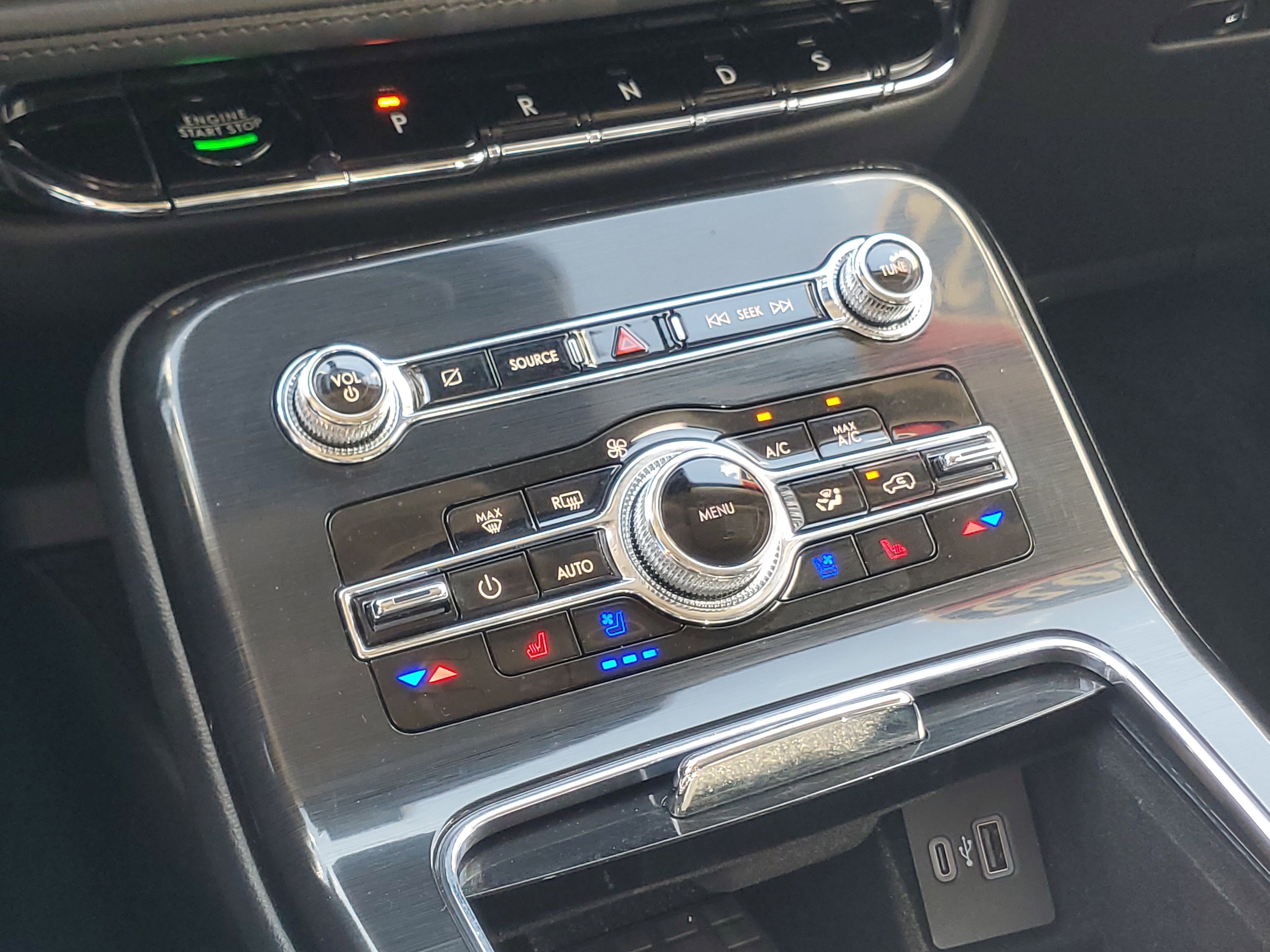 Certified 2022 Lincoln Nautilus Reserve w/ Equipment Group 201A image 18