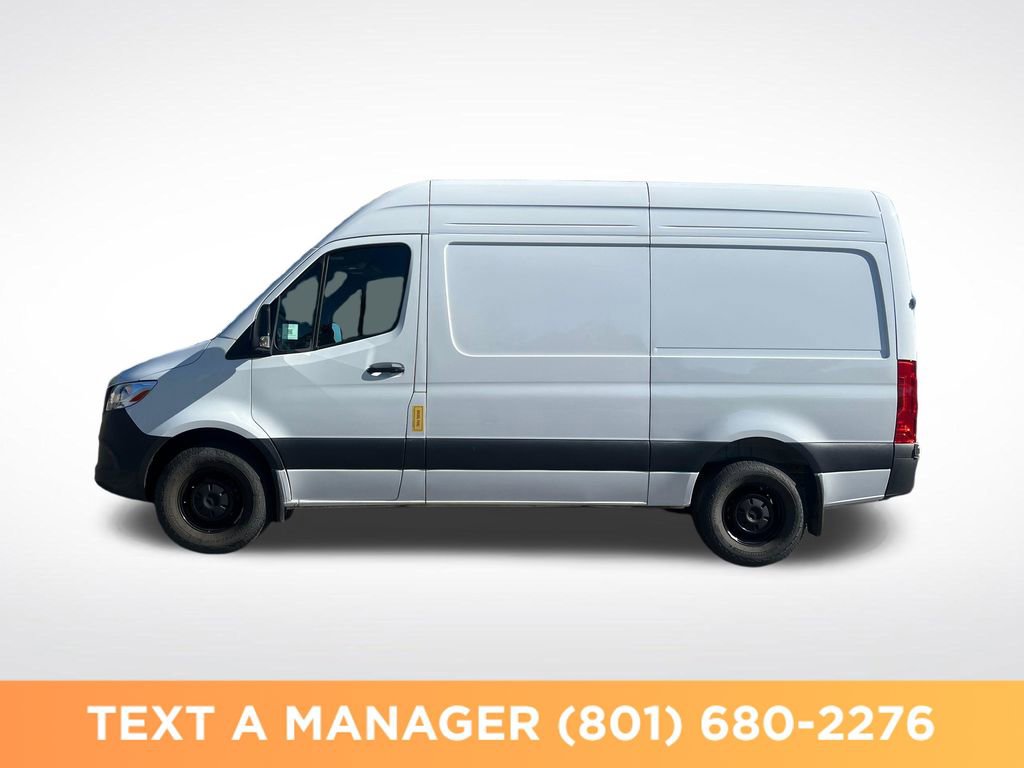 Used 2025 Mercedes-Benz Sprinter 2500 image 2