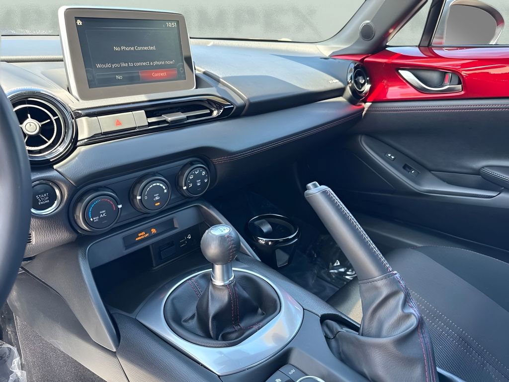 Used 2016 MAZDA MX-5 Miata Club RWD image 15