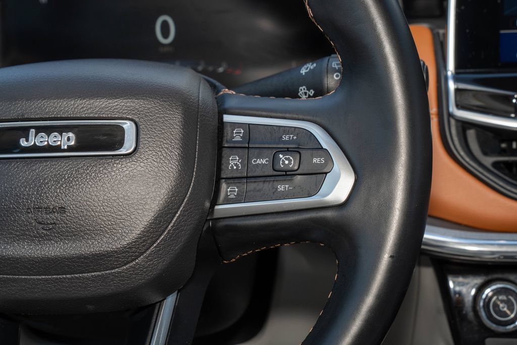 Used 2022 Jeep Compass Limited w/ Elite Group AWD/4WD image 29