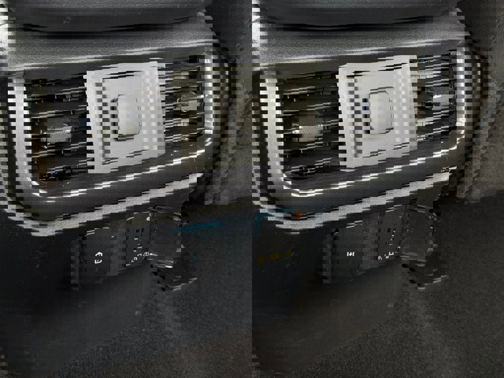 Certified 2023 Ford F150 XLT w/ Equipment Group 302A High image 27