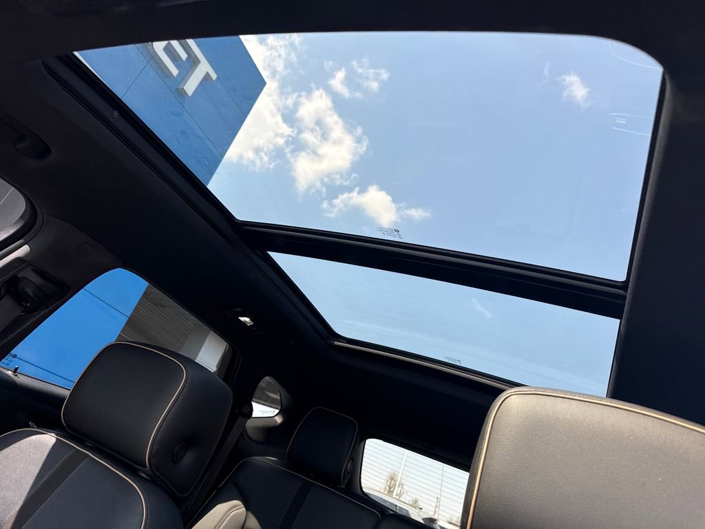 Used 2019 Chevrolet Blazer Premier w/ Sun and Wheels Package image 27