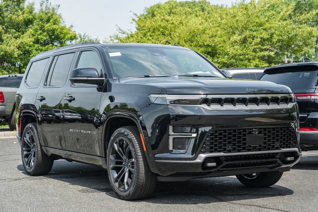 New 2026 Jeep Grand Wagoneer Summit AWD/4WD image 2