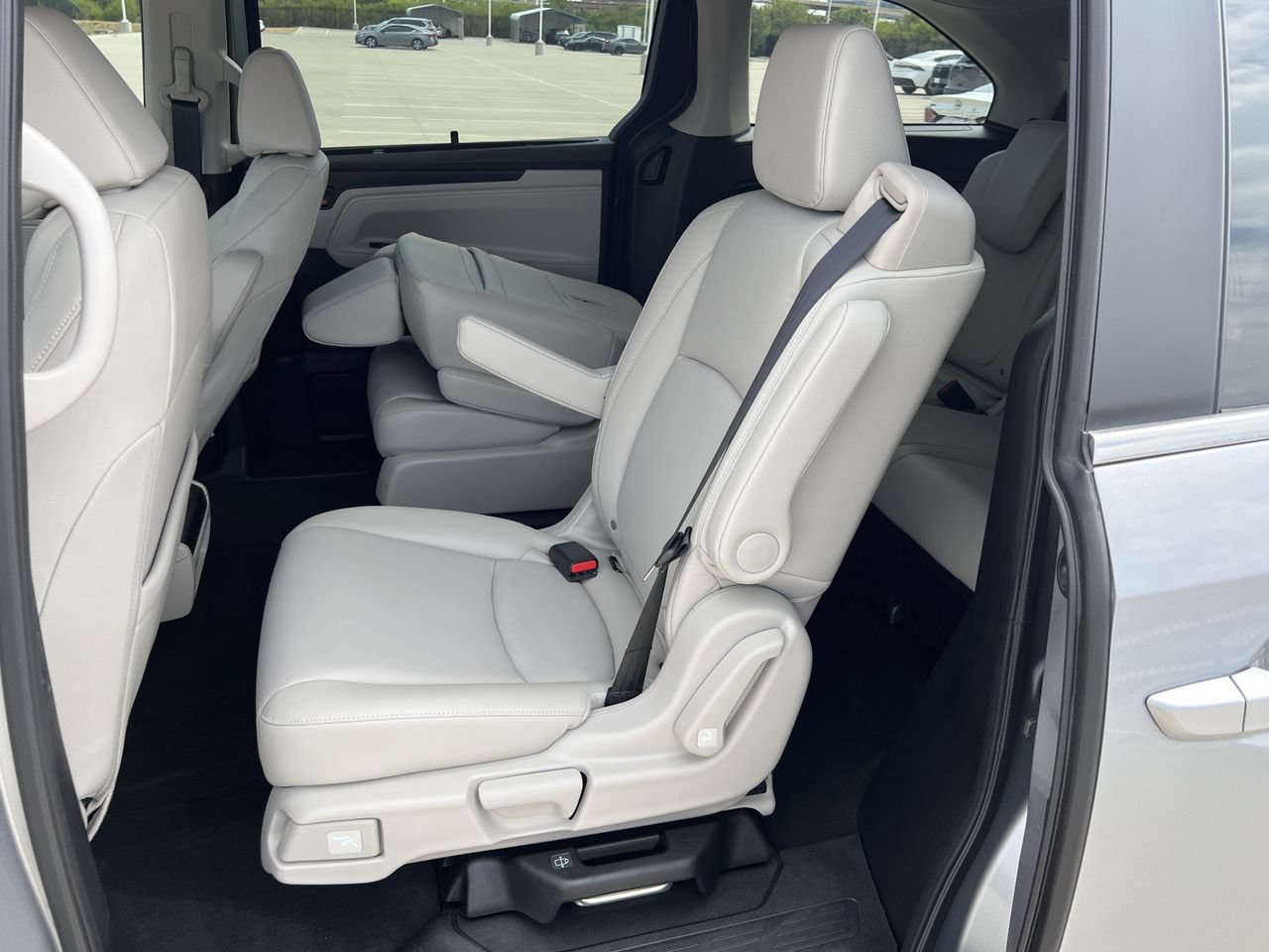 Used 2026 Honda Odyssey EX-L image 10