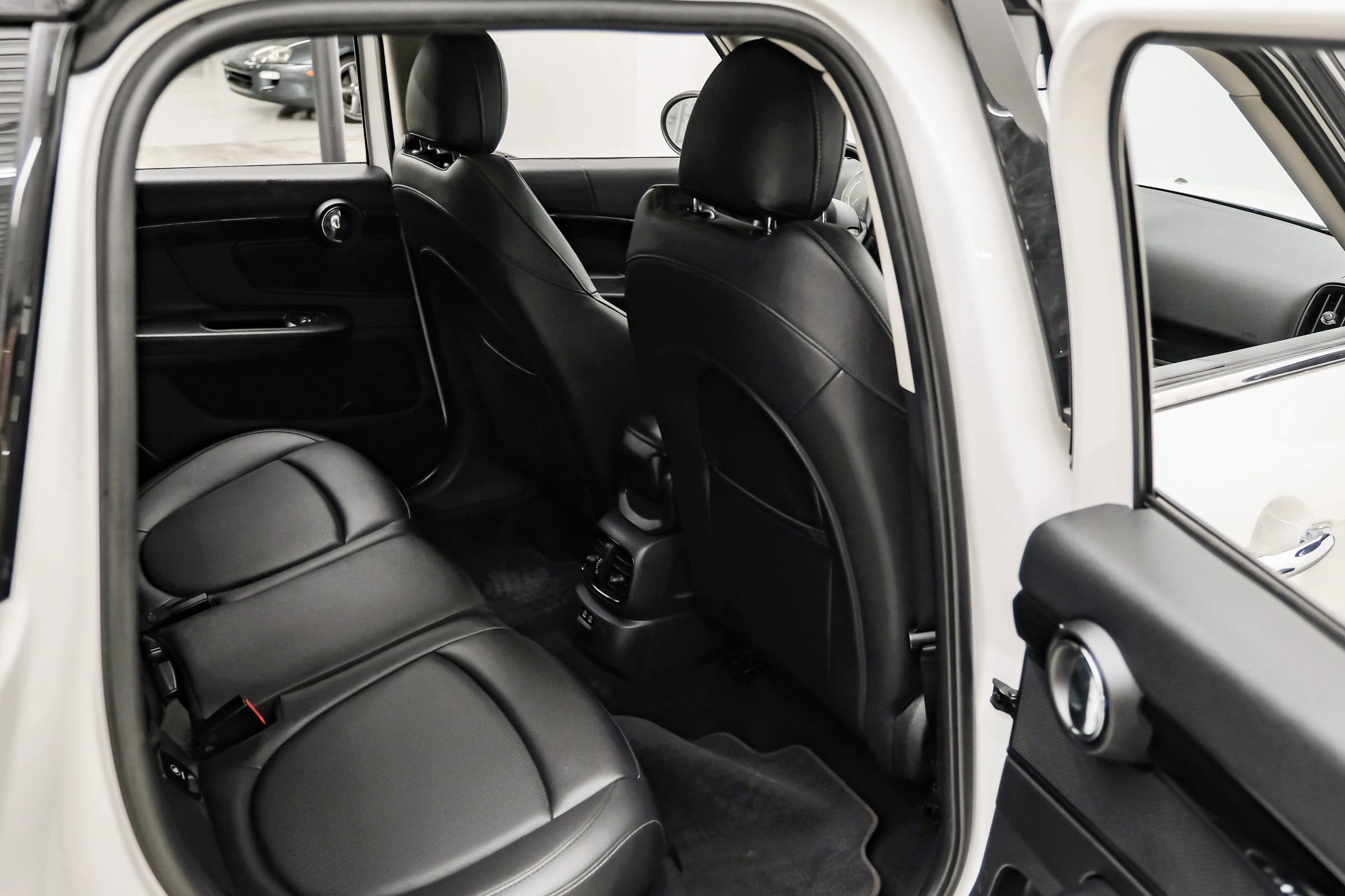 Used 2023 MINI Cooper Countryman S FWD image 32