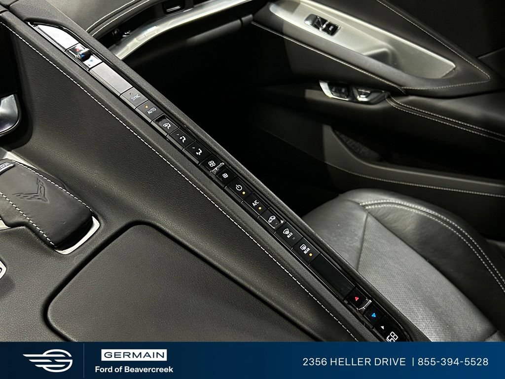 Used 2021 Chevrolet Corvette Stingray Coupe w/ 1LT RWD image 22