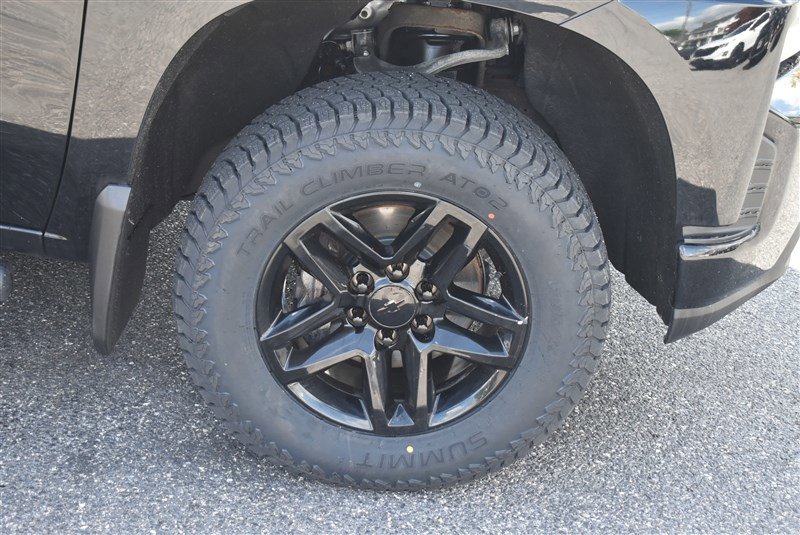 Used 2022 Chevrolet Silverado 1500 LT Trail Boss w/ Safety Package AWD/4WD image 3