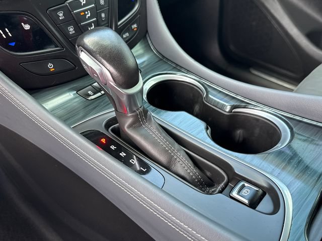 Used 2020 Buick Envision Essence FWD image 33